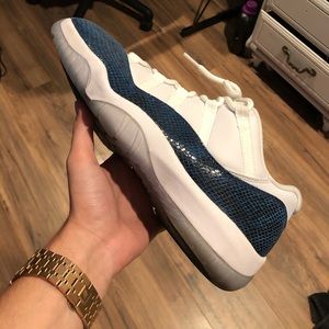 Jordan 11 Low “Navy Snakeskin”